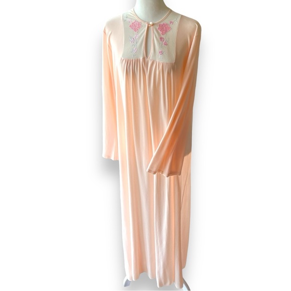 Vintage Other - VTG Peachy Pink Retro Floral Embroidery Button Neck Bell Sleeve Nightgown | S